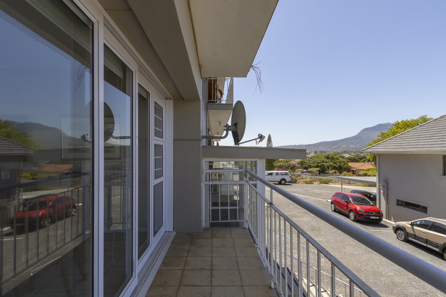 2 Bedroom Property for Sale in Strand North Western Cape